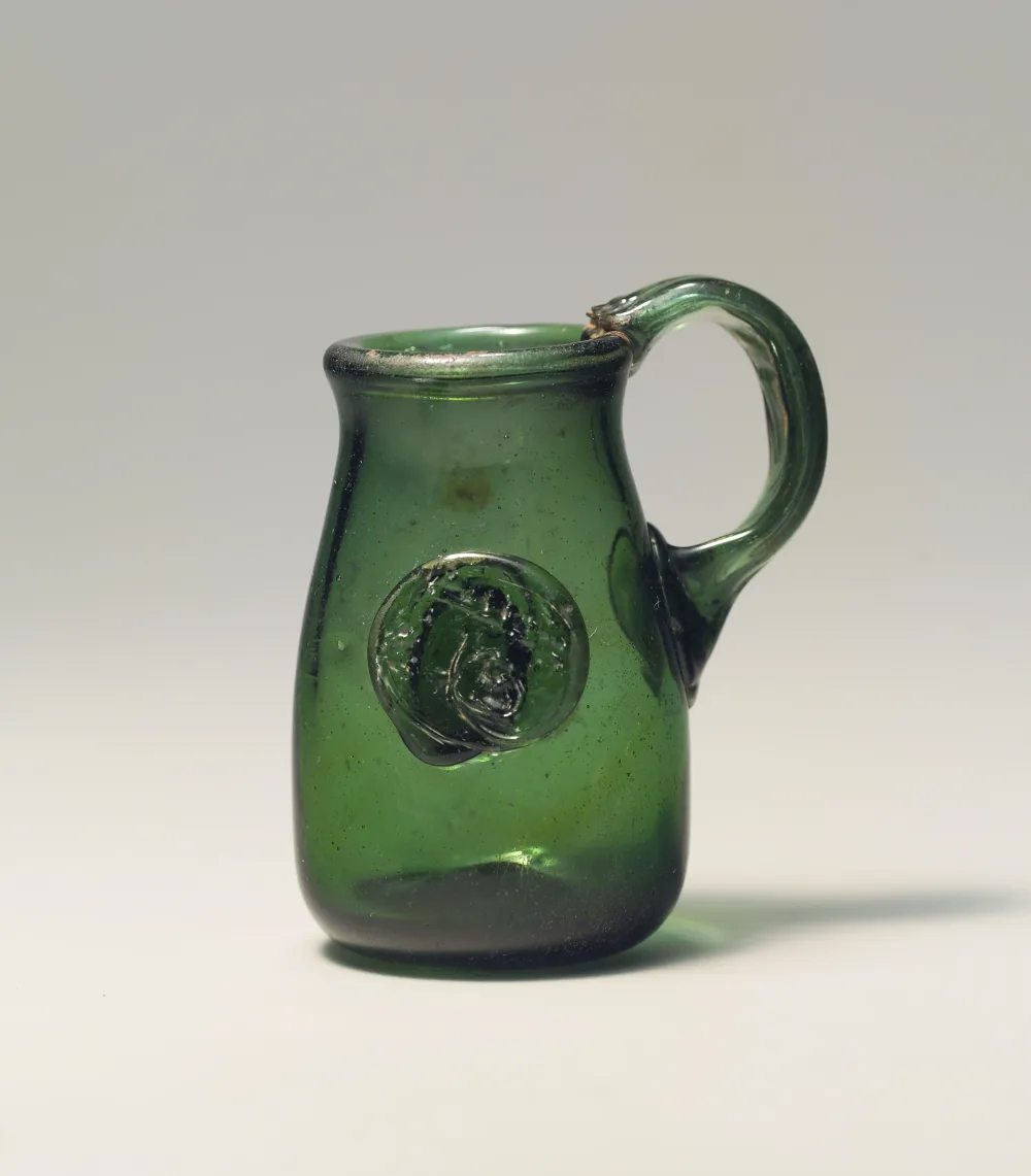 Glass measuring vessel